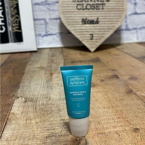 Selfless by Hyram Mandelic Acid & Rice Bran Gentle Exfoliating Serum  (1 fl oz) - Picture 3 of 4